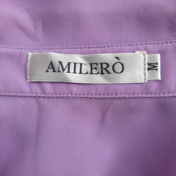 Three blouses - Picture 5 of 5